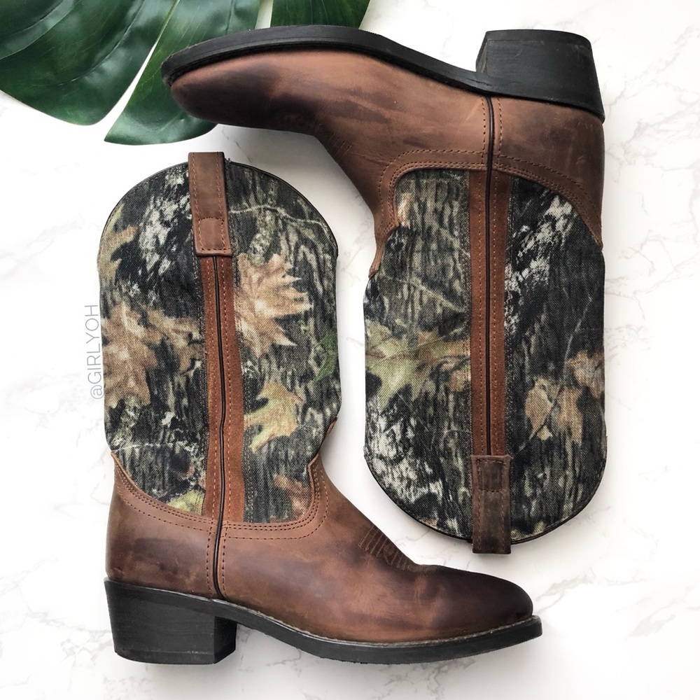 Laredo Leather Mossy Oak Camouflage Cowboy Boots